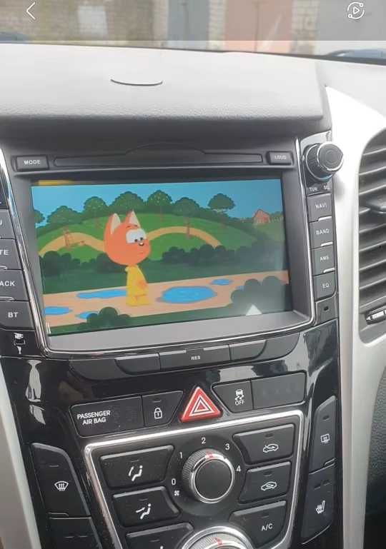 Radio Android 13 Hyundai i30 Elantra GT 2011/2017 gps wifi bluetooth