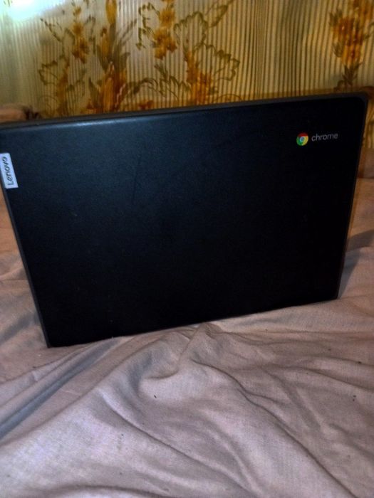 Продам Ноутбук Б/у

Lenovo 100e chromebook 2nd Gen 

Lenovo 100e chrom