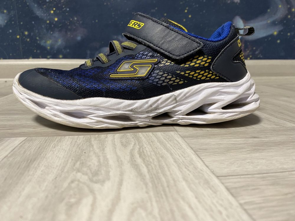 skechers 36 розмір