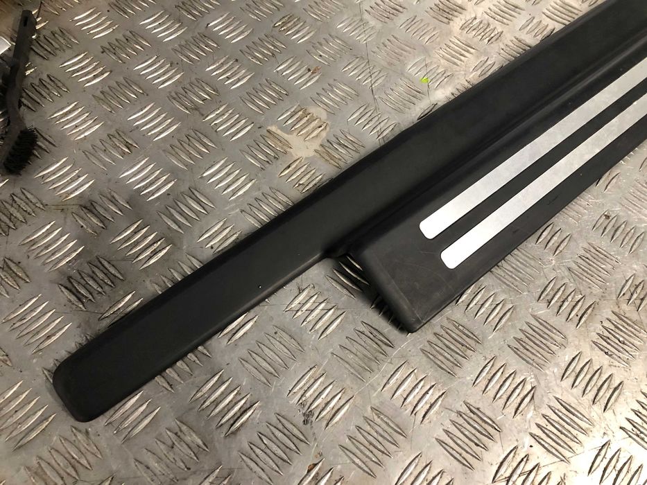 Listwa progowa prawa Audi A4 B6 Cabrio Kabrio