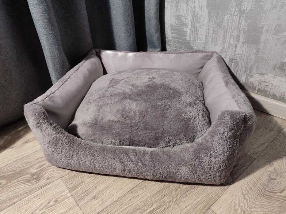 Лежаки,лежанки для котів та собак