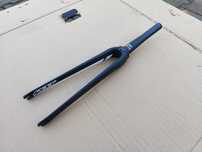 Widelec szosowy full carbon Felt  tapered 1.125 na 1.5 cala
