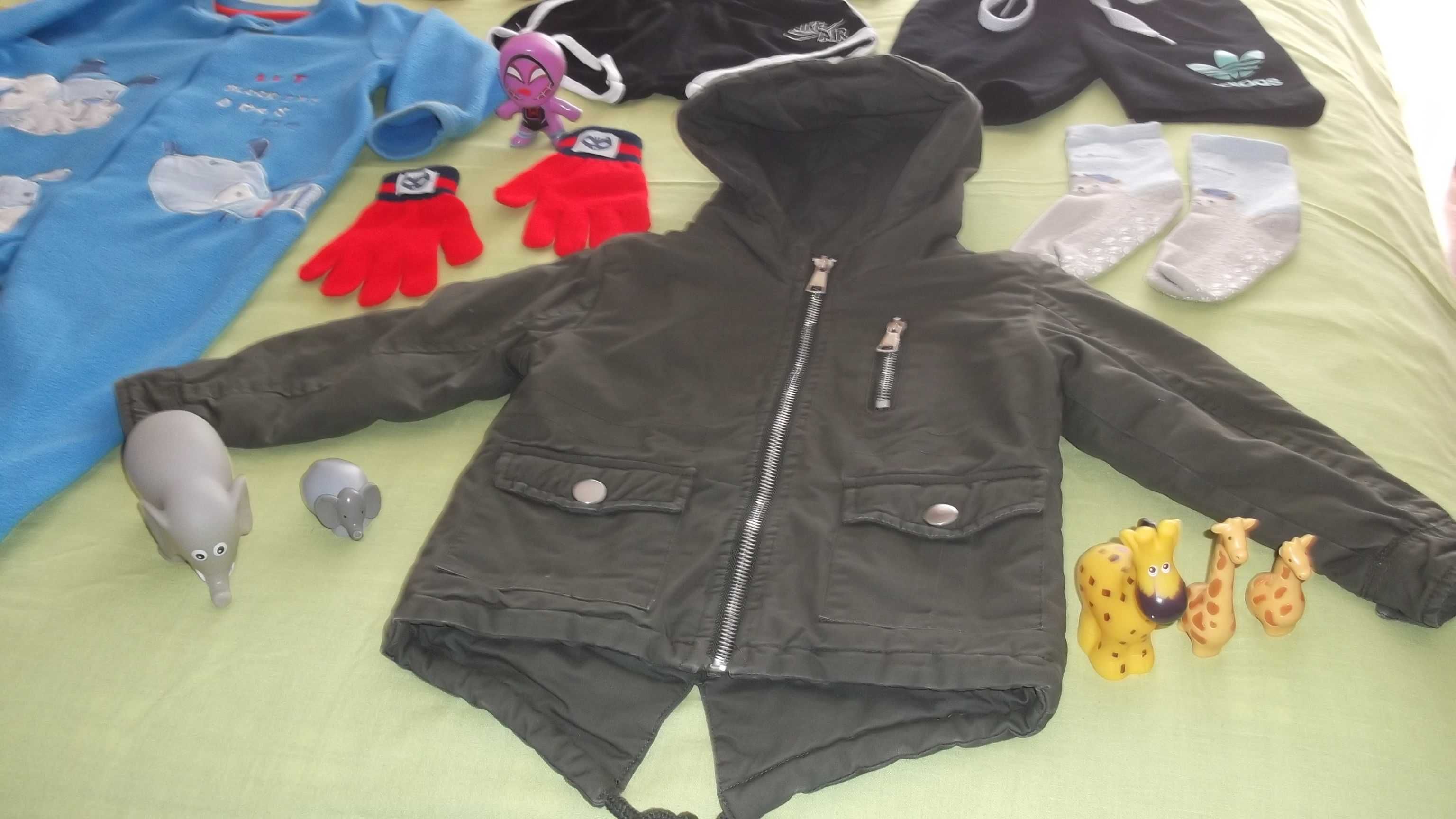 lote de roupa de menino o leão