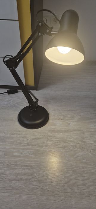 Lampka biurowa, szkolna