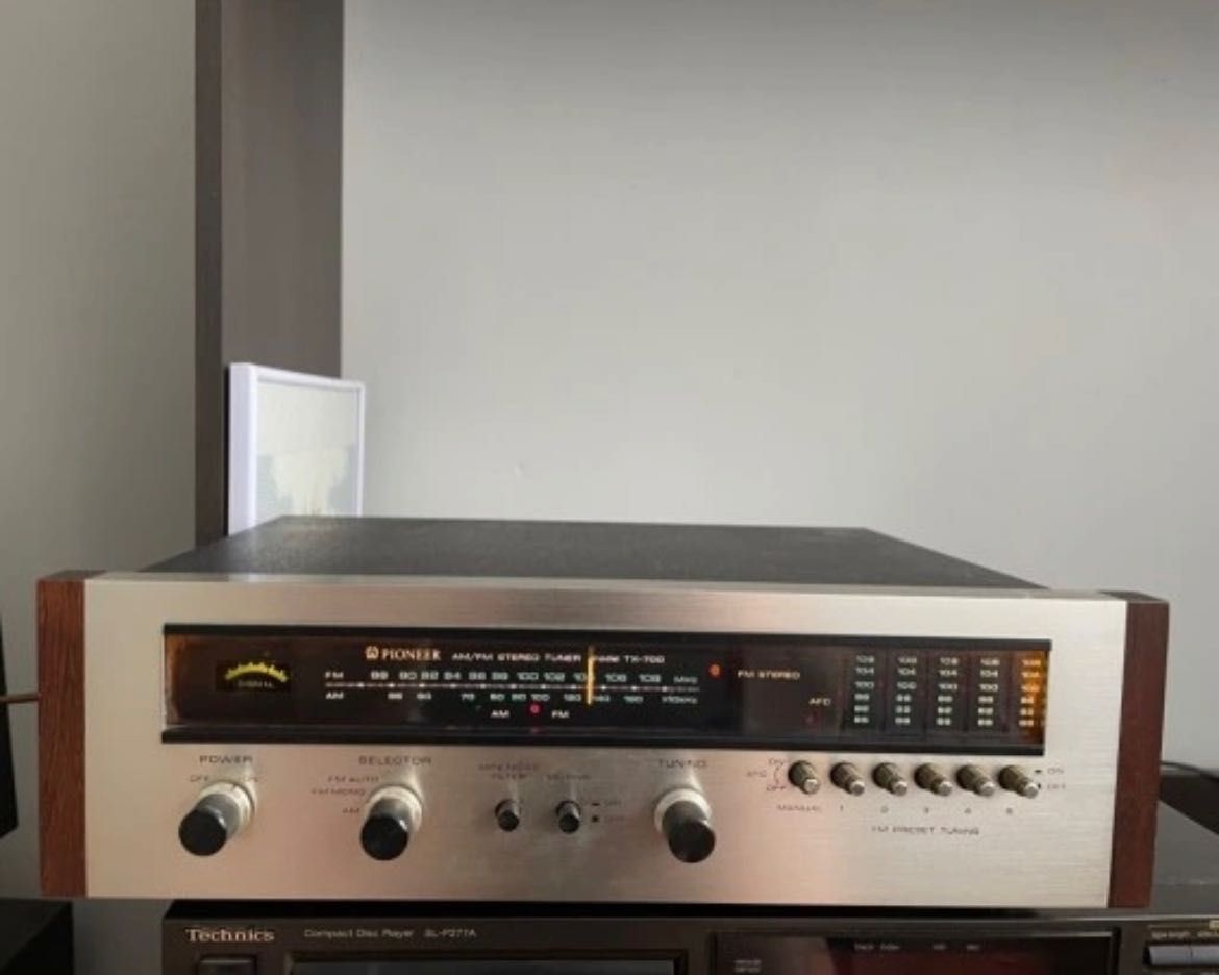 Pioneer  TX-700 Tuner