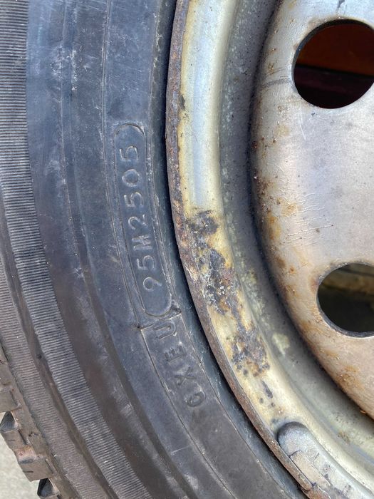 Комплект дисків R16 5x130 DIA89.1 з шинами 195/65 R16 C 8 мм