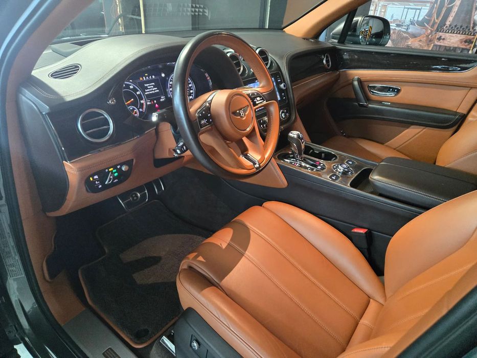 Bentley Bentayga Bentley Bentayga V8