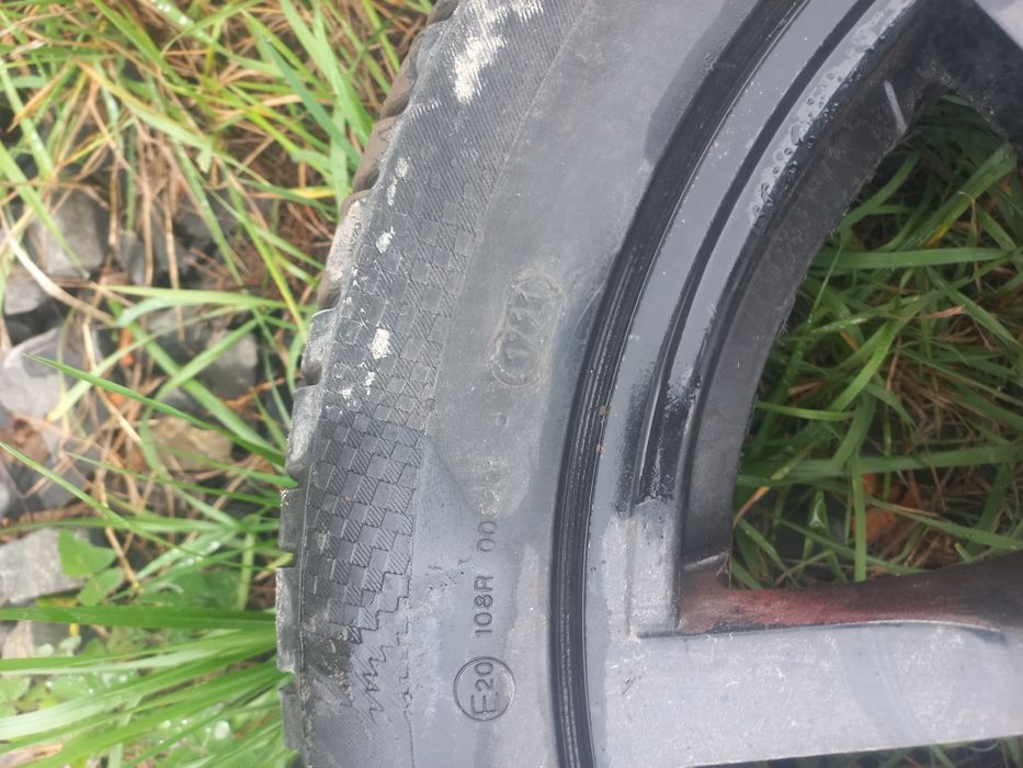 Продам диски з шинами