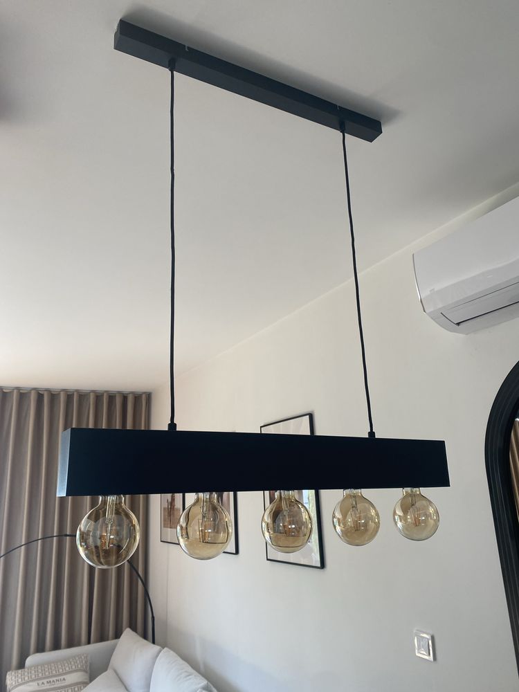 Lampa sufitowa czarna