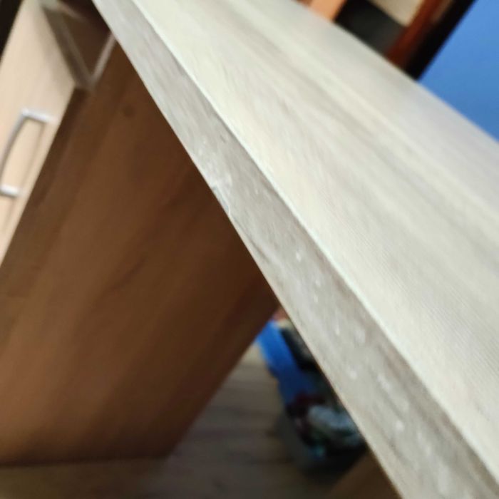 Biurko w bardzo dobrym stanie