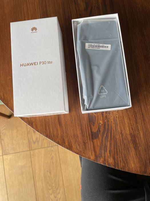 Telefon Huawei p30 Lite jak nowy
