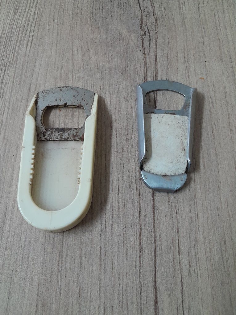 Conjunto de duas  peças vintage,  saca caricas.
