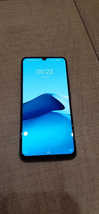 Продам смартфон Vivo
