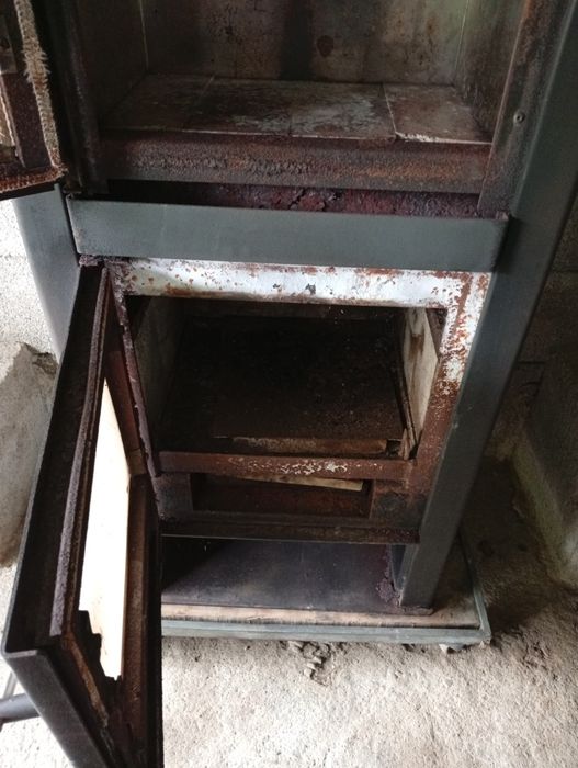 Salamandra a lenha com fornalha