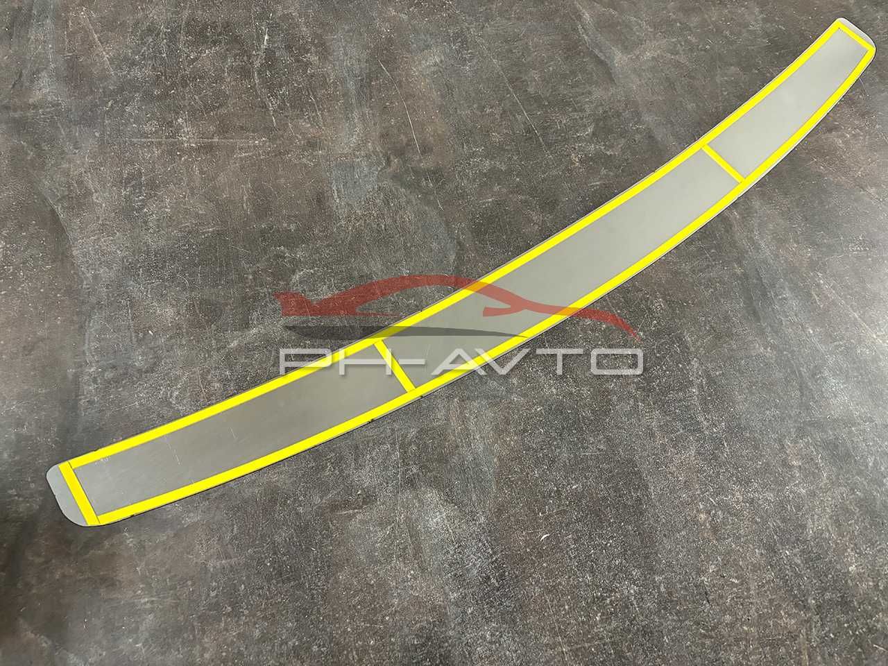 Накладка на задній бампер Toyota RAV-4 2005-2012 хром нержавійка