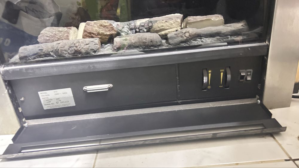 Lareira Elétrica Burley 2000W com Efeito de Lenha