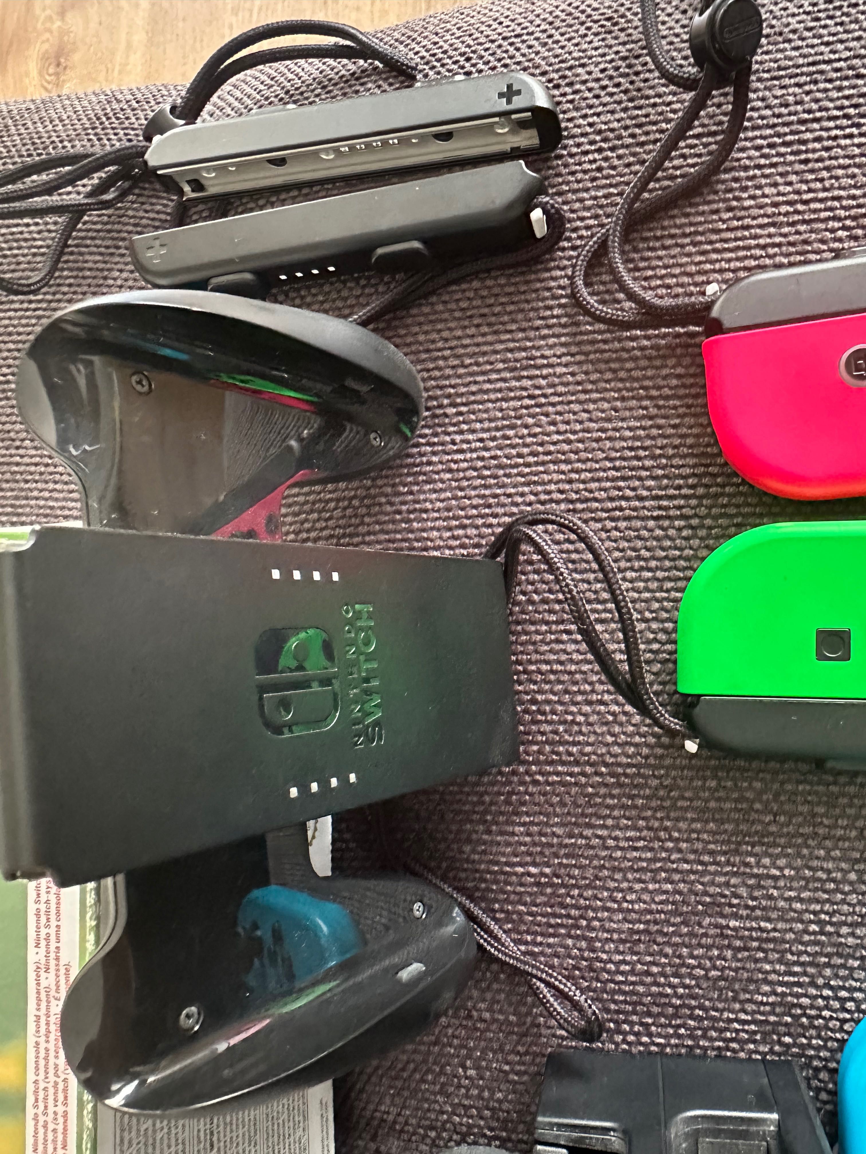 Nintendo Switch Néon + 2 comandos + jogo Ríng fit Adventure