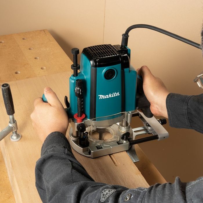 Frezarka Górnowrzecionowa 1650W 12Mm Makita M Rp1803Fx