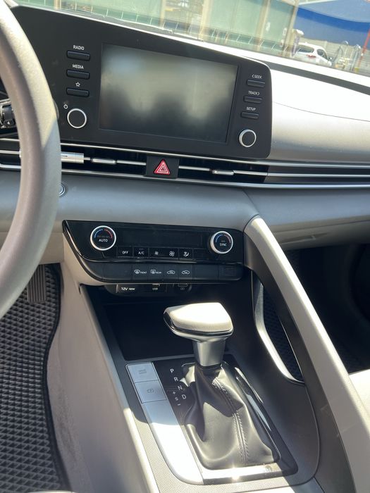 Hyundai Elantra 2021 SEL