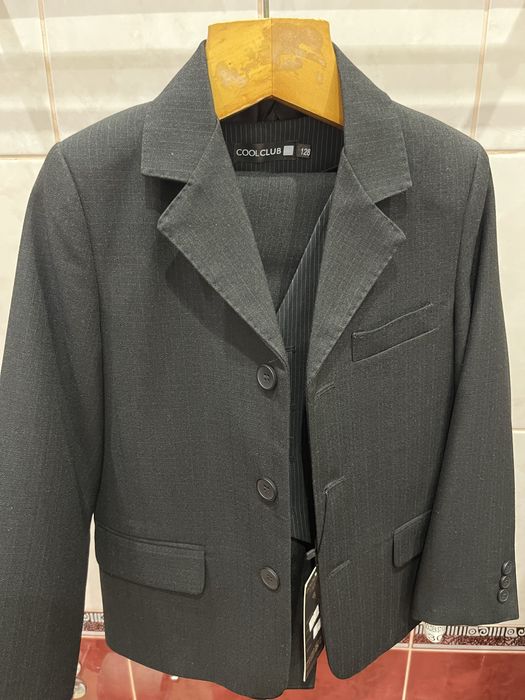 Школьный костюм новый!