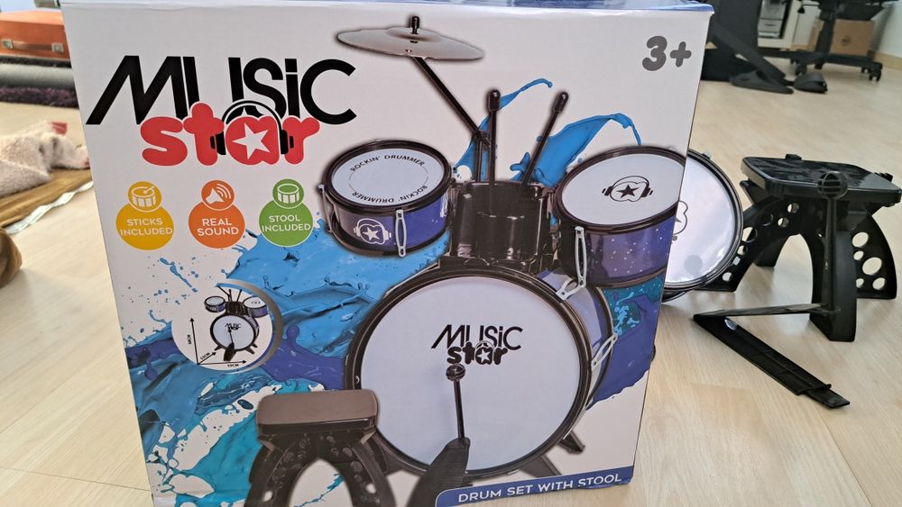 Bateria infantil Music Star com banco