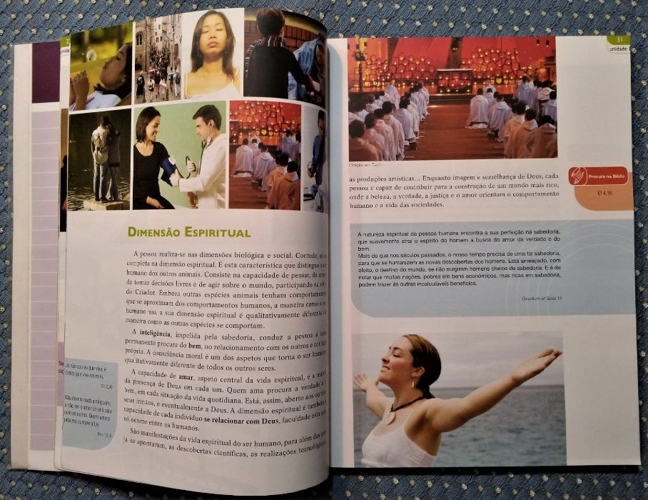 "Nós e o Mundo: Educação Moral e Religiosa Católica 6ºAno" Manual+Cade