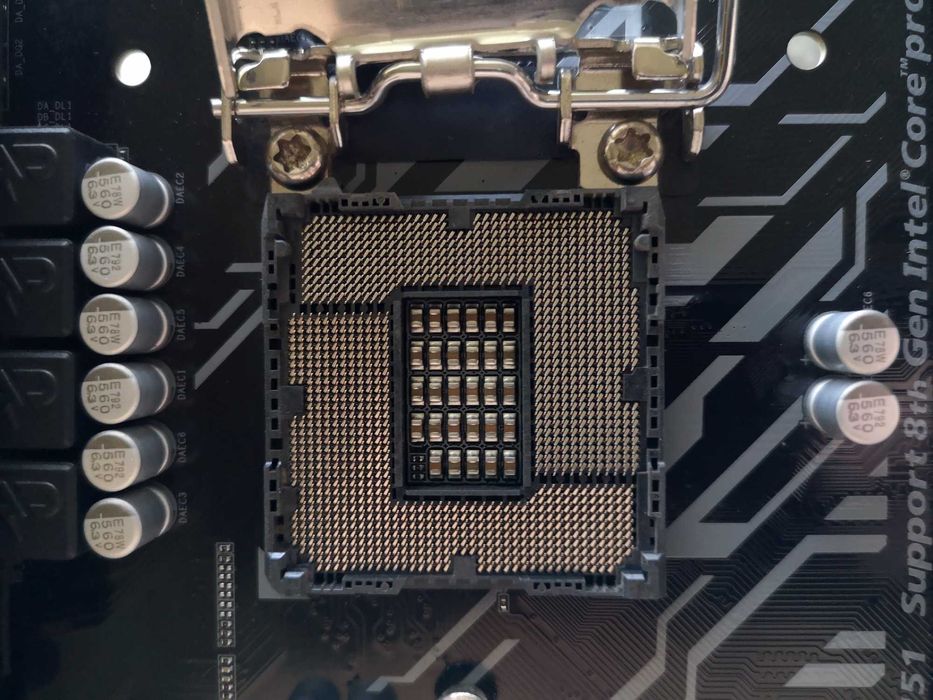 Материнська плата Socket 1151 v2  Gigabyte Z370P D3