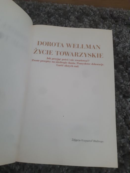 Książka Dorota Wellman Życie towarzyskie