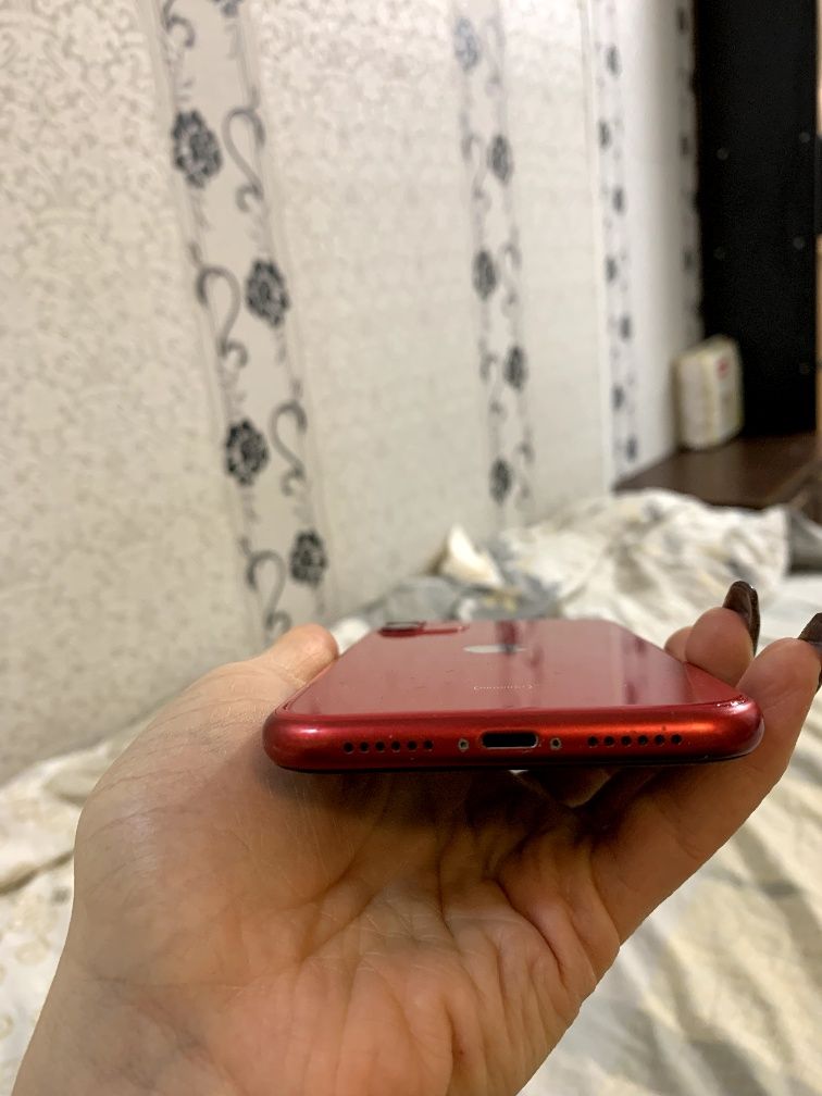 Продам iphone 11