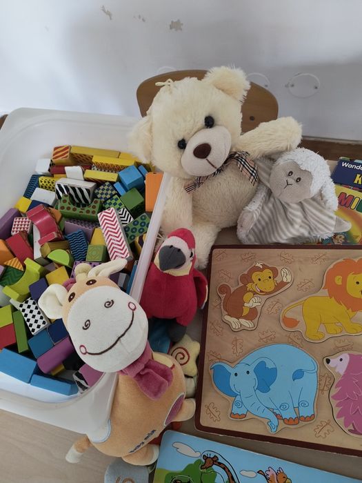 Sprzedam zestaw zabawek