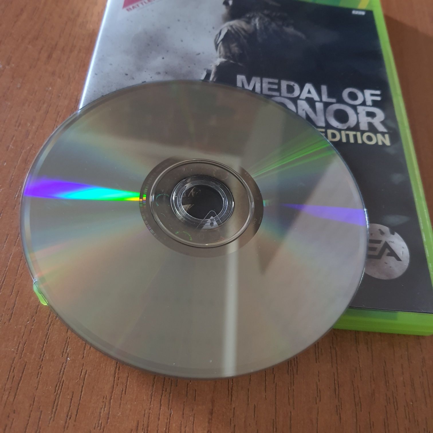 Гра на xbox360 Medal of Honor(limited edition)+подарок fifa8