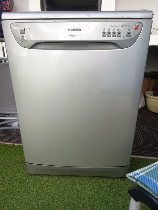 Máquina de lavar loiça Hoover néxtra