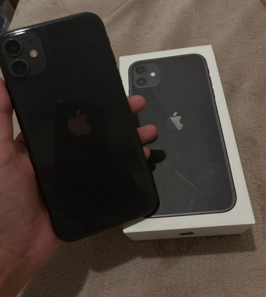 Iphone 11 com caixa