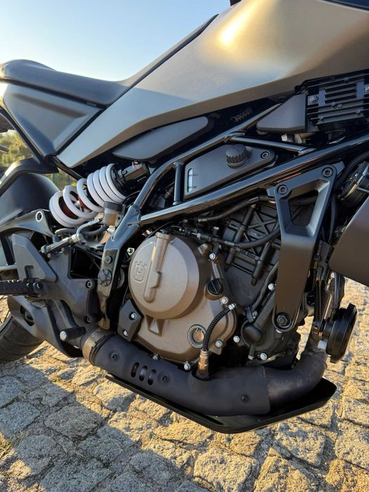 Husqvarna Svartpilen 401