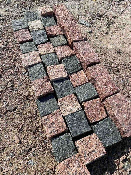 Kostka granitowa z UA – sprzedaż hurtowa z dostawą