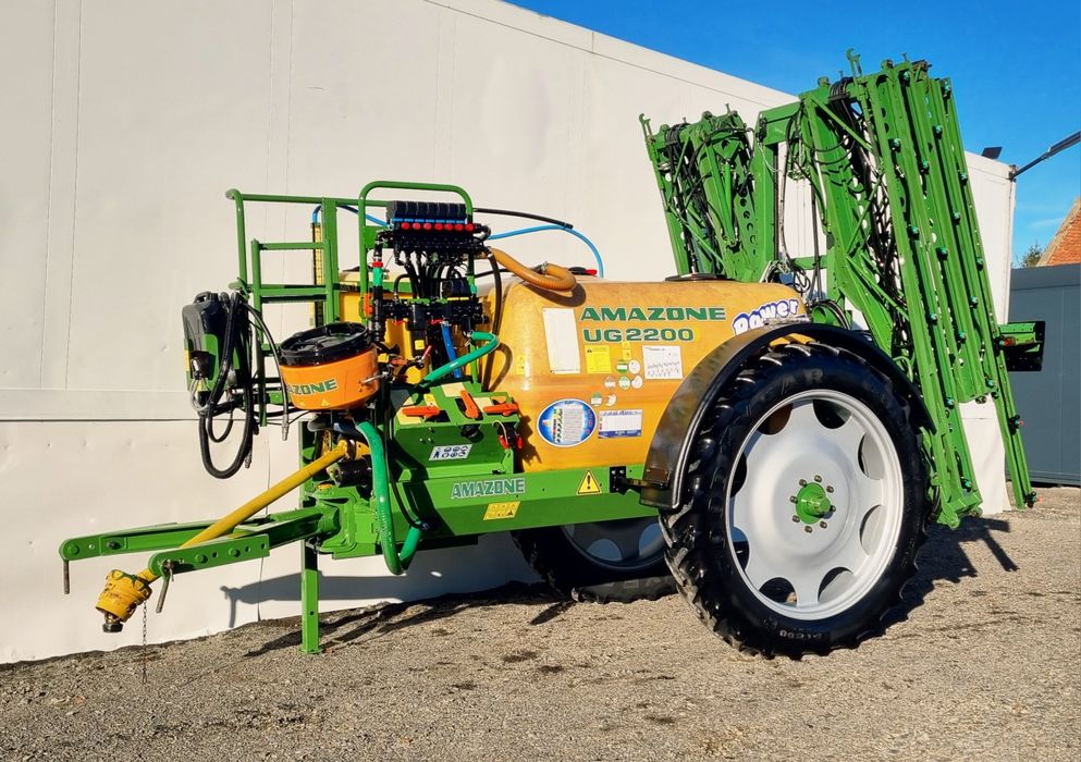 Opryskiwacz ciągany Amazone Plus 2200l 21m/18m/15m 7 sekcji ARAG 2003r