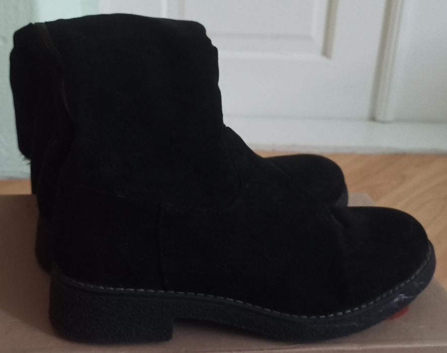 Зимові замшевііі ботфорди,38 р