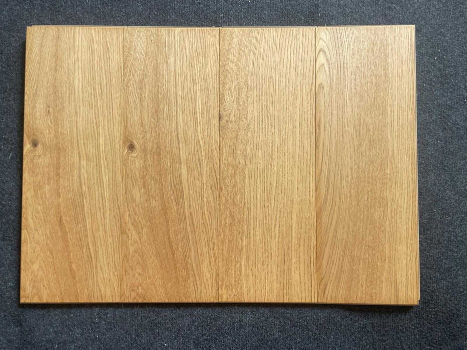 podłoga dębowa hybrydowa 10,5x200x568 – Lakier