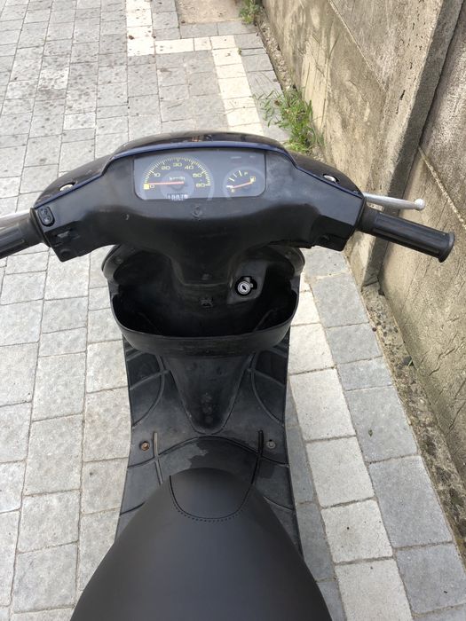 Скутер Suzuki lets 2