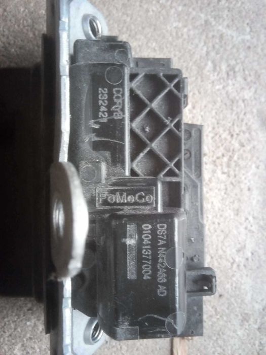 Tapicerka, wiązki elekt., zamek klapy bagażnika Ford Escape mk4 2020+