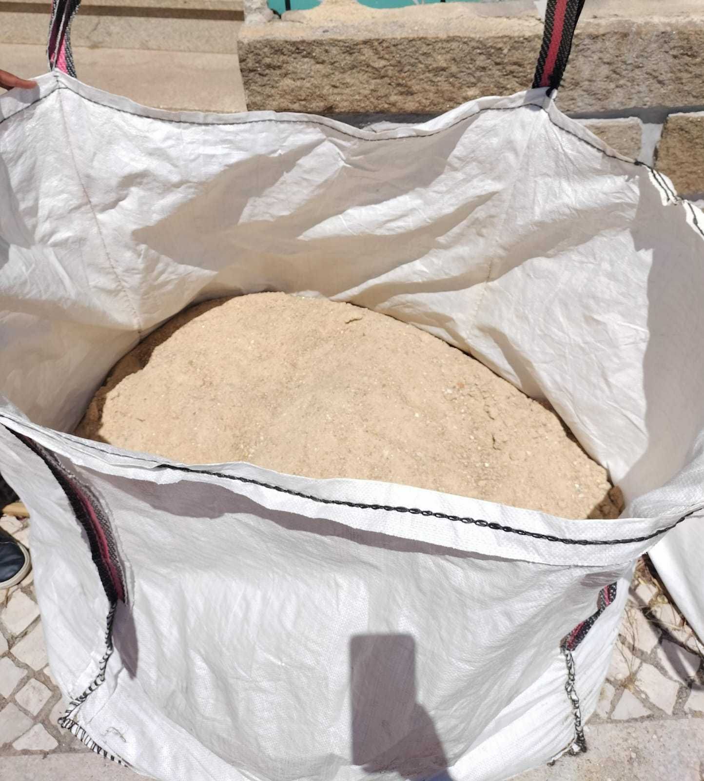 Saco de Areia e Pedra – 30 a 50kg – Urgente para venda rápida!