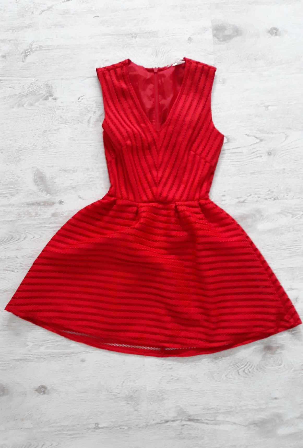 Sukienka czerwona h&m  XS