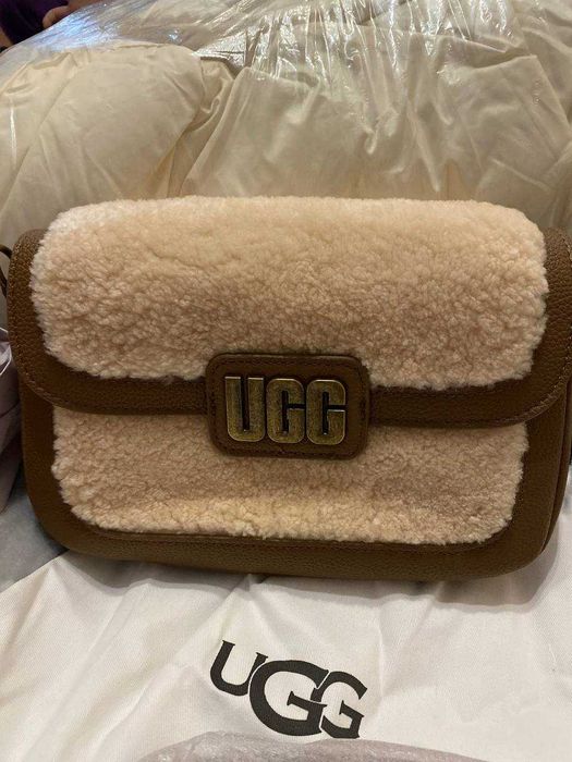 Сумочка UGG бежева шкіряна 1350 грн
