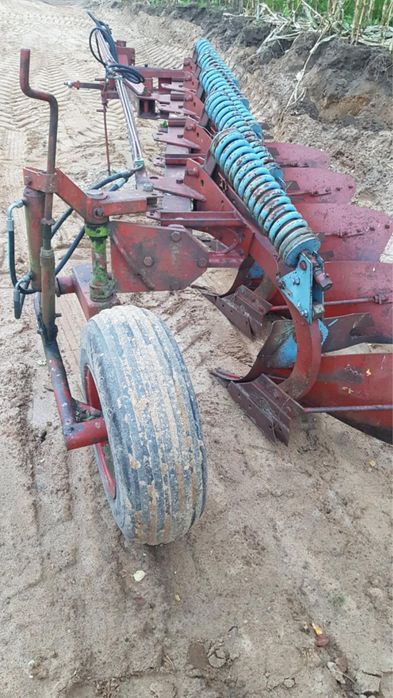 Pług Kyllingstad Brix półzawieszany na części