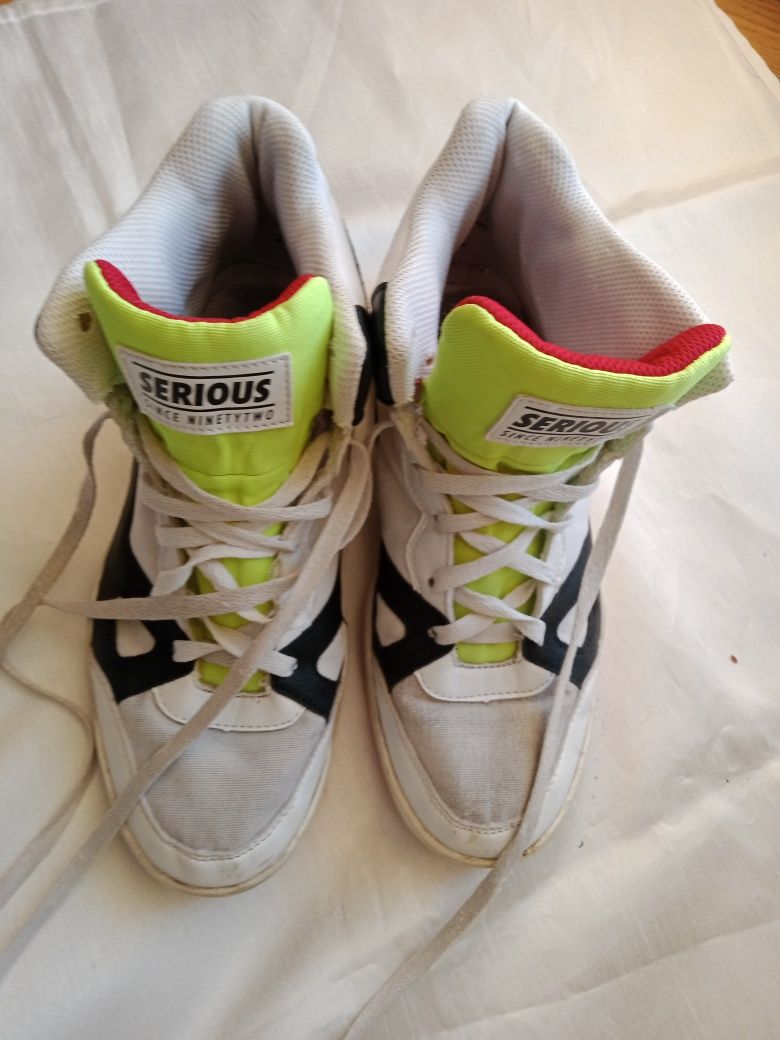 Buty sportowe chłopięce new yorker 42