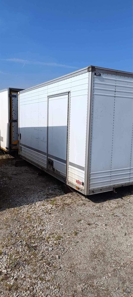Zabudowa serwisowa kontener Mercedes Daf Man