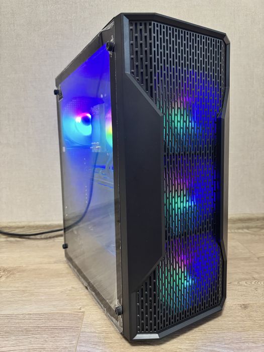 RX 5700 XT 8GB / 32GB DDR4 / Xeon E5 2699v3 / 1TB M.2 SSD