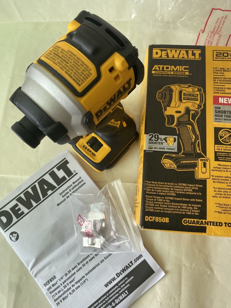 Ударний шуруповерт Dewalt dcf850