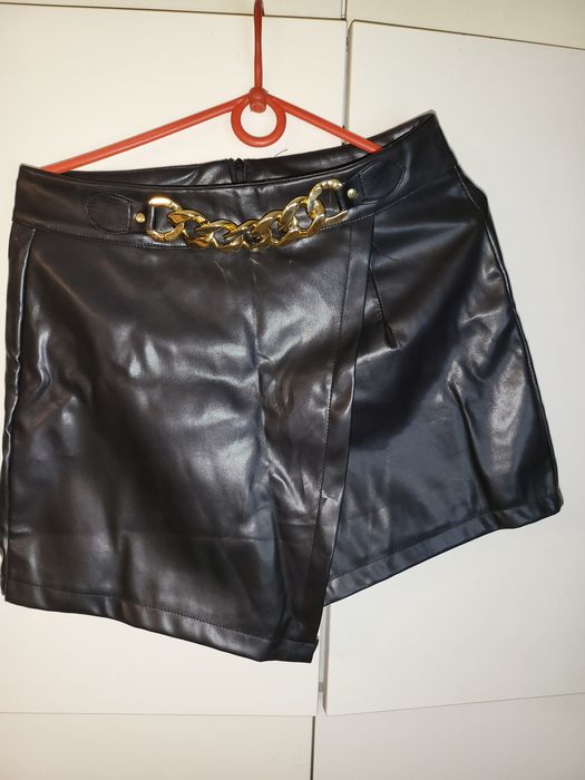 Spodenki-spódniczka ekoskorka wysoki stan