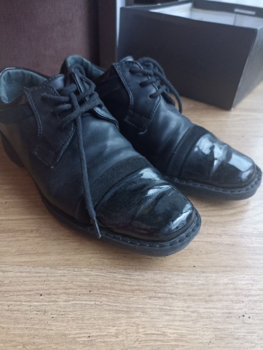 Buty komunijne dla chłopca r. 34